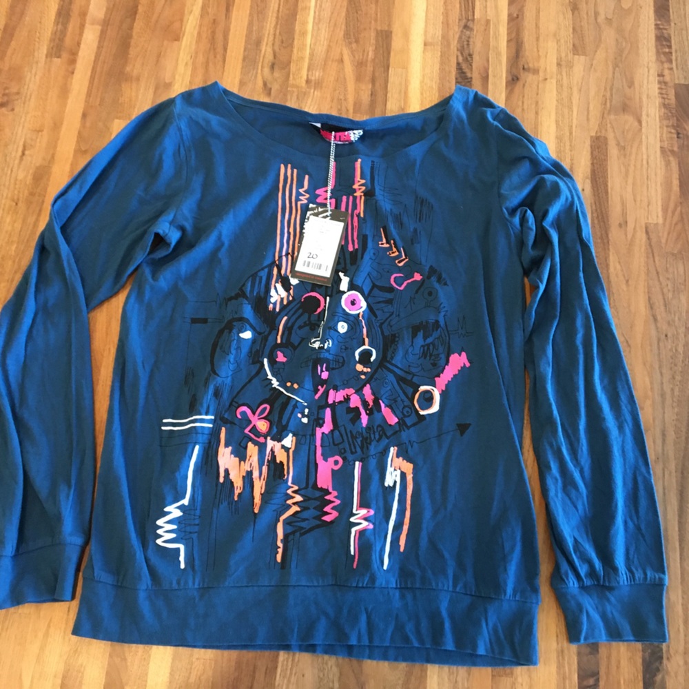 BNWT Women’s M Boatneck Shirt